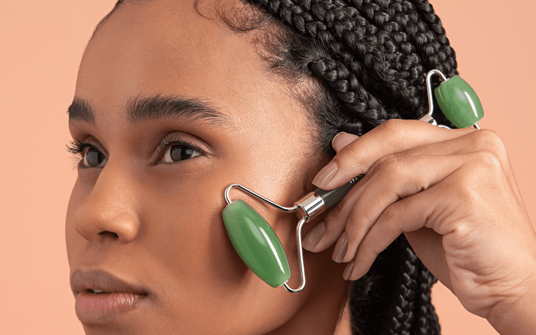 Mount Lai Jade Roller Review: A Two-Minute Reset for Face Tension